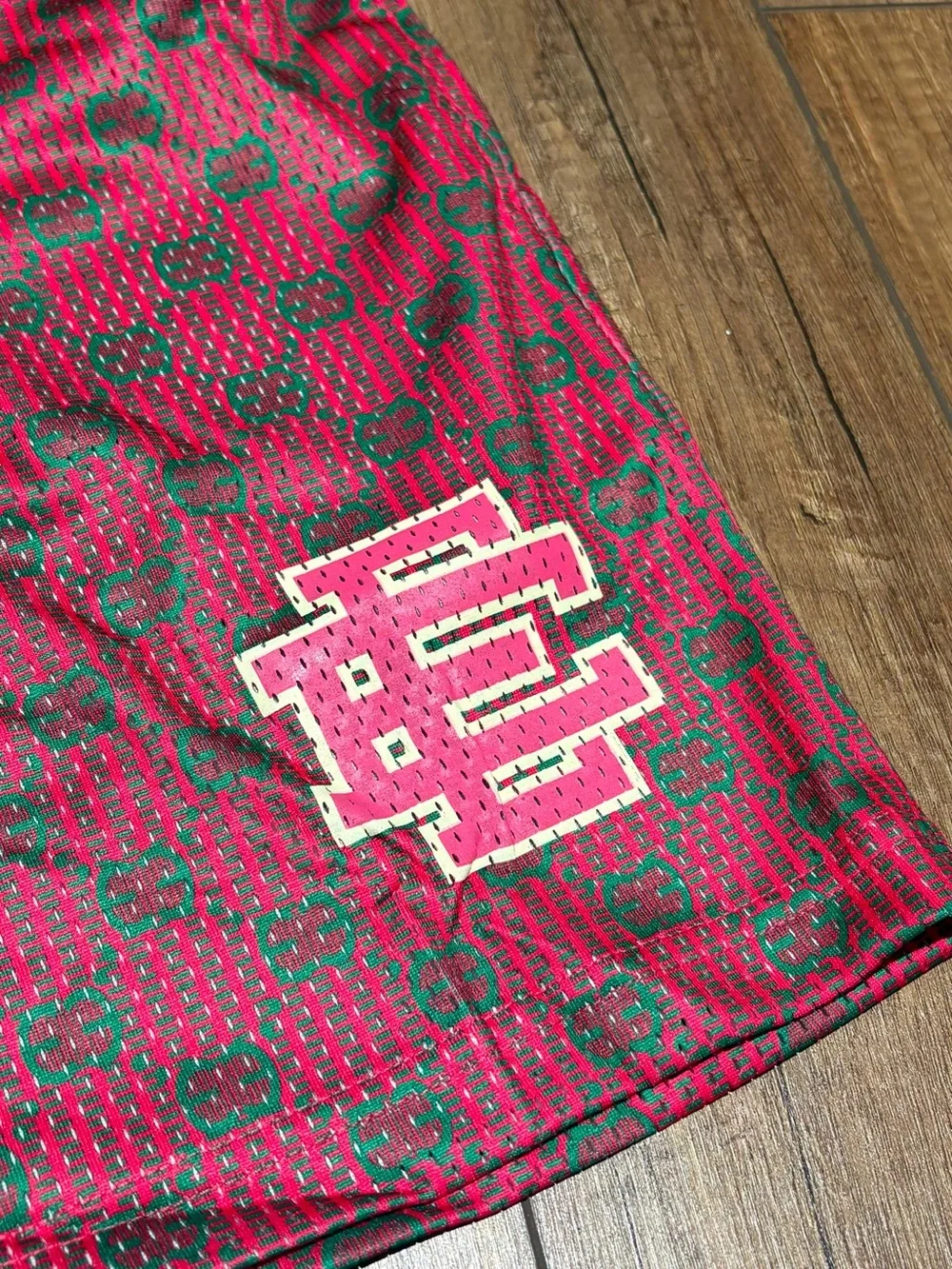 Eric Emanuel EE x Gucci Collab Red and Green Mesh Shorts Brand New